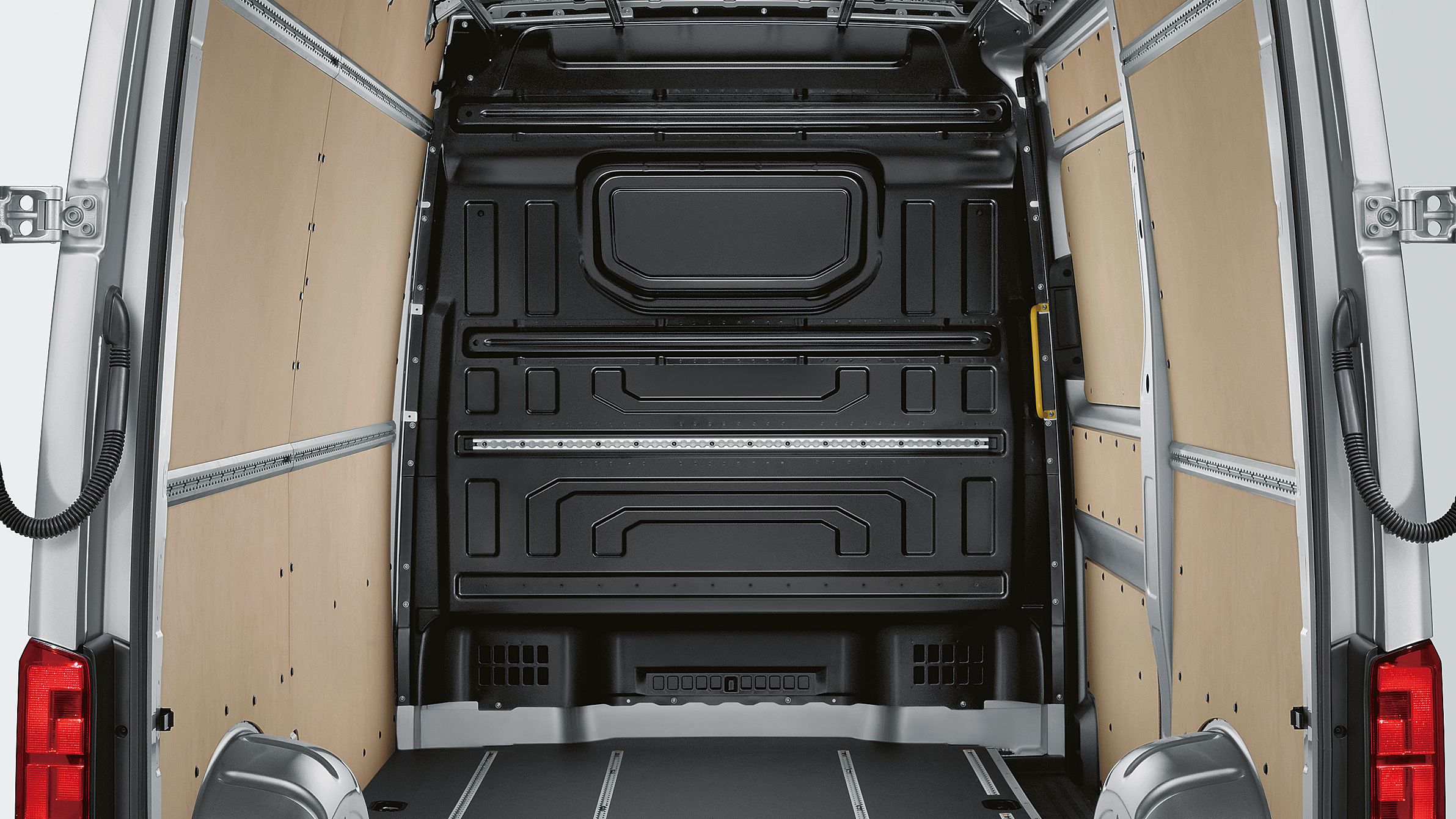 VW Crafter furgon raktere, univerzális padlóval 