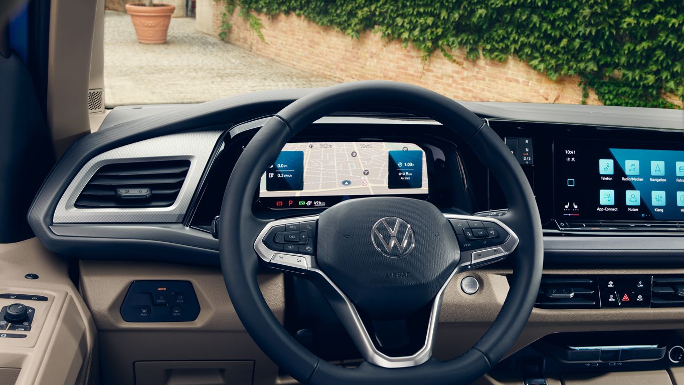 Die USB Schnittstellen am Cockpit vom neuen VW Multivan T7 2021 Life.